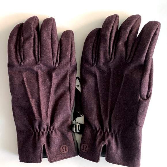 NEW LULULEMON Mens Unisex City Keeper Gloves Sz. AVAIL. S-M BNWT - Picture 1 of 13